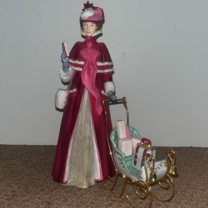 Avon 1989 Mrs. Albee Figurine